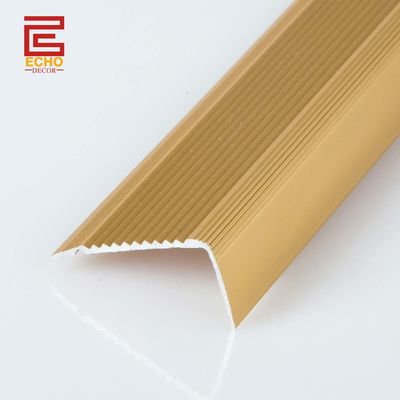 الذهب شكل L الدرج الأنف طلاء Lvp غير زلق الألومنيوم الخارجي خطوة حواف الشرائط